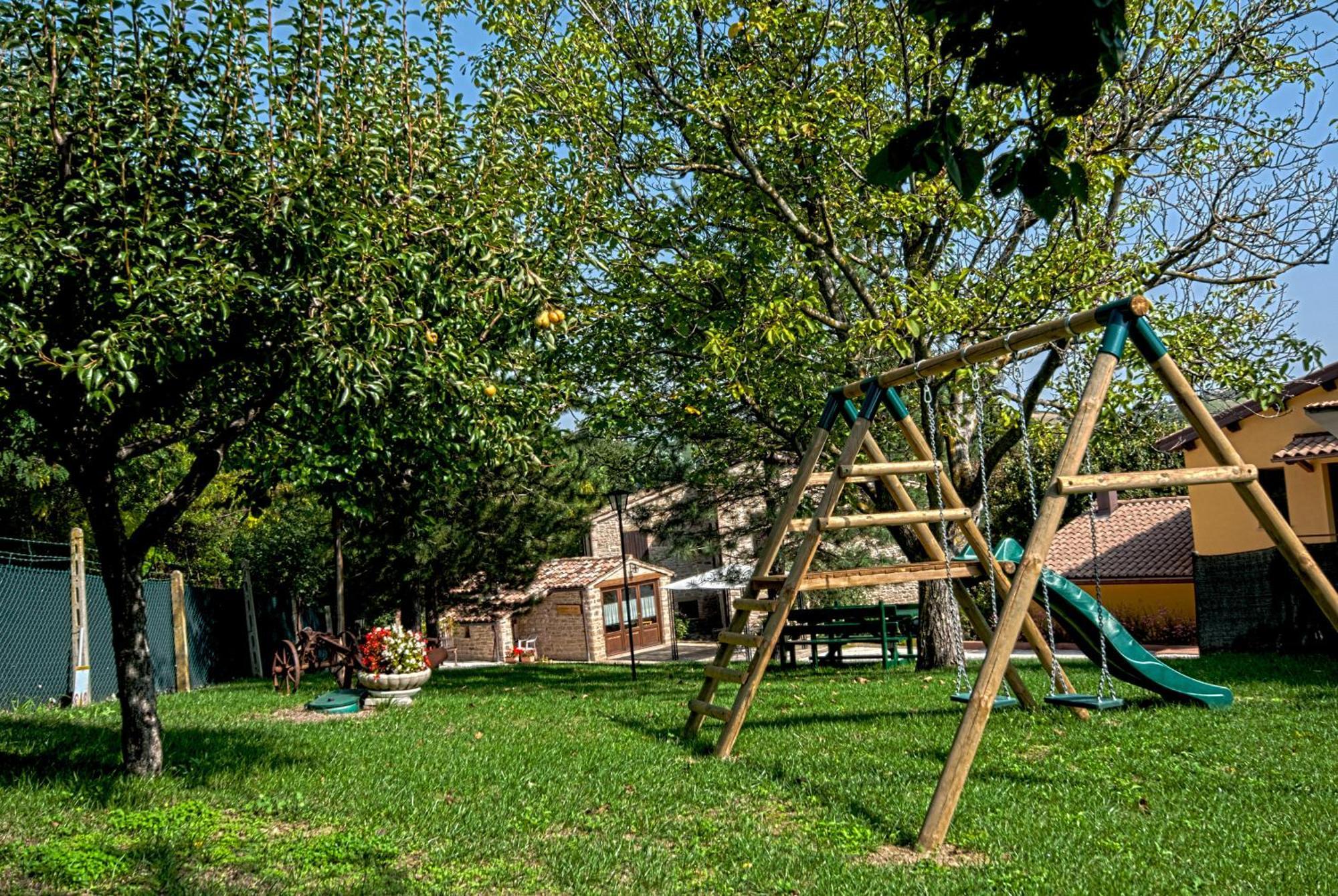 Country House Il Tiglio Mergo Exterior foto