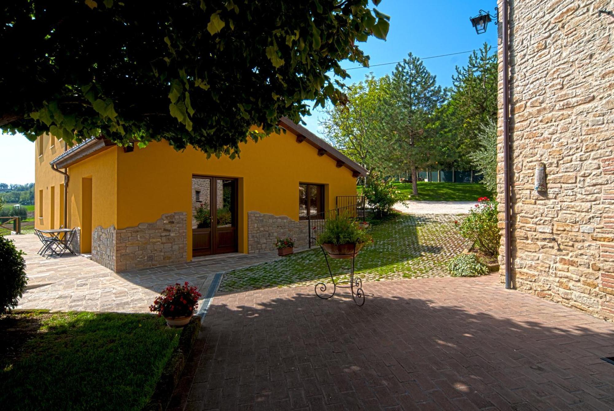 Country House Il Tiglio Mergo Exterior foto
