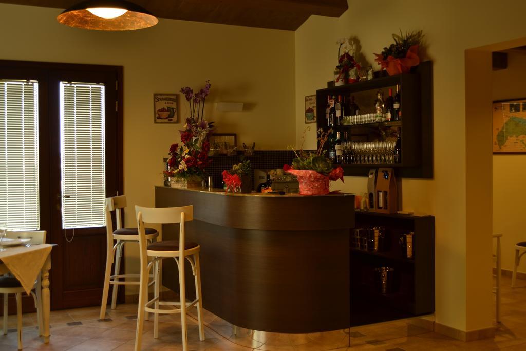 Country House Il Tiglio Mergo Exterior foto