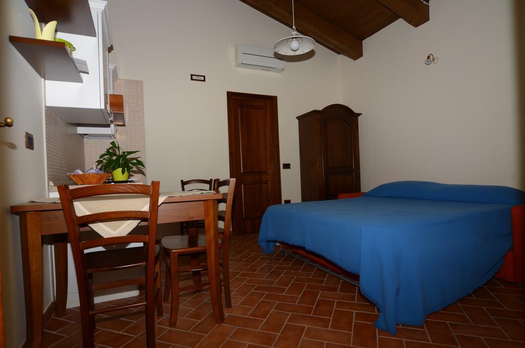 Country House Il Tiglio Mergo Exterior foto