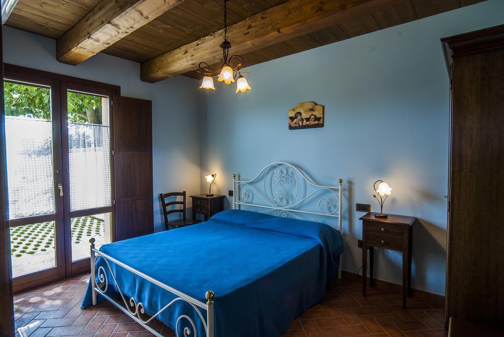 Country House Il Tiglio Mergo Exterior foto