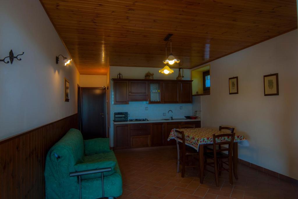 Country House Il Tiglio Mergo Quarto foto